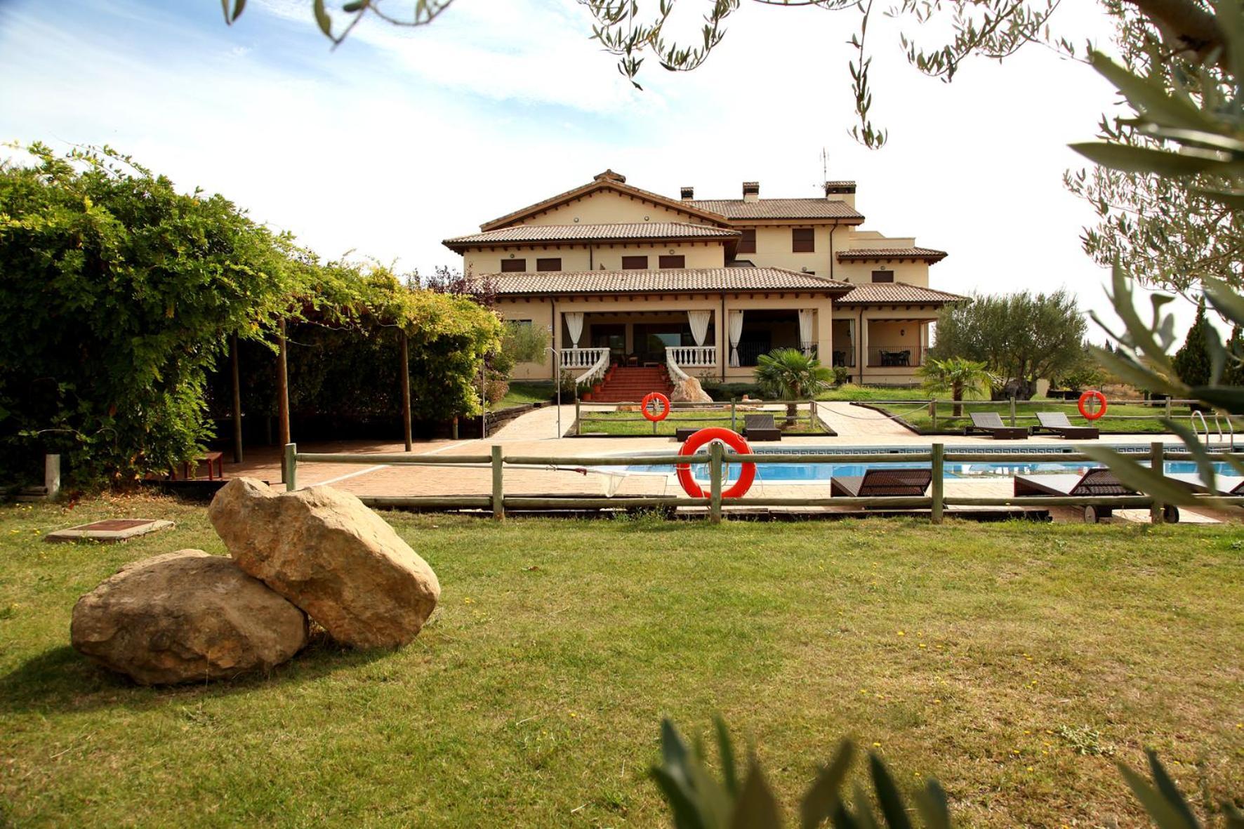 ביירחה Hosteria De Guara מראה חיצוני תמונה